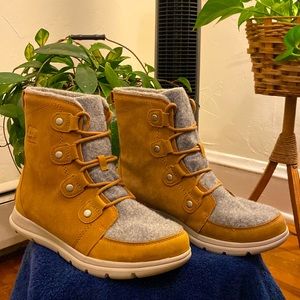 SOREL Women’s Explorer Boot Size 12